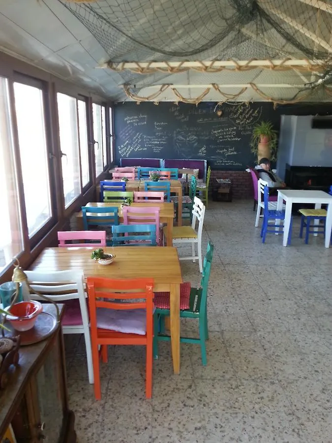 Sahil Pansiyon & Restaurant Seferihisar Hotel